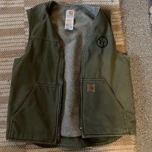 Women’s carhartt vest
